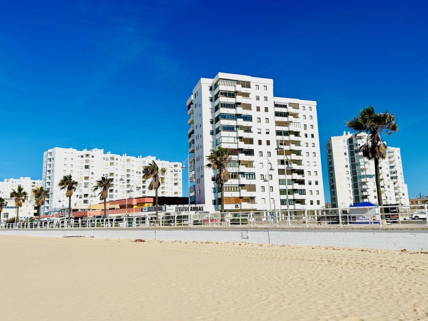 Gatu Arena " Preferente Mayores De 25 Anos Y Familias " El Puerto de Santa Maria Exterior photo
