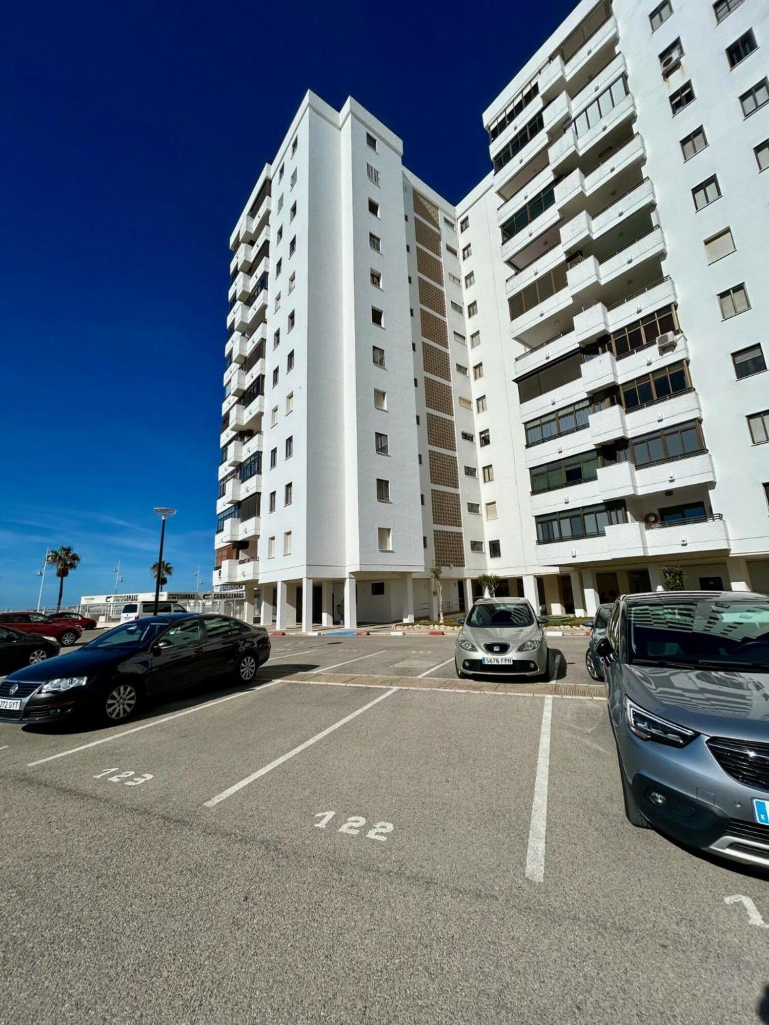Gatu Arena " Preferente Mayores De 25 Anos Y Familias " El Puerto de Santa Maria Exterior photo